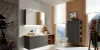 Bagno moderno con vista montagna e mobili eleganti di Nolte SPA.