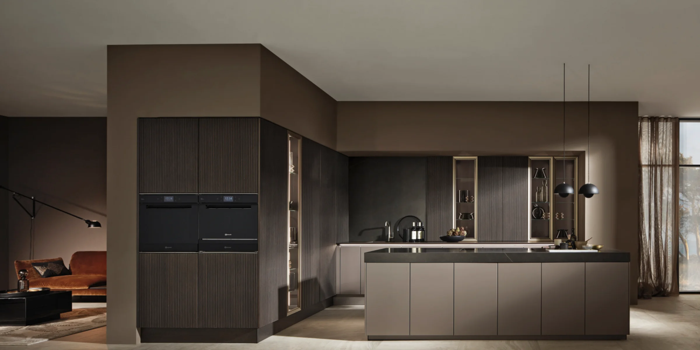 Cucina moderna e minimalista con elementi in legno scuro e isola, Nolte Kitchen.