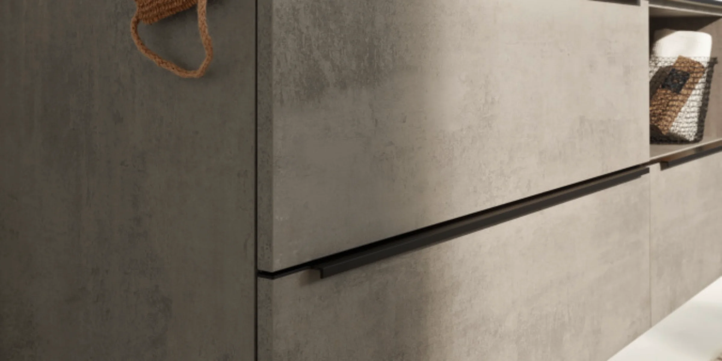Bagno moderno con lavabo grigio e decorazioni, Nolte SPA.