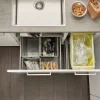 Lavello moderno con sistema di smistamento rifiuti sotto, Nolte Kitchen.