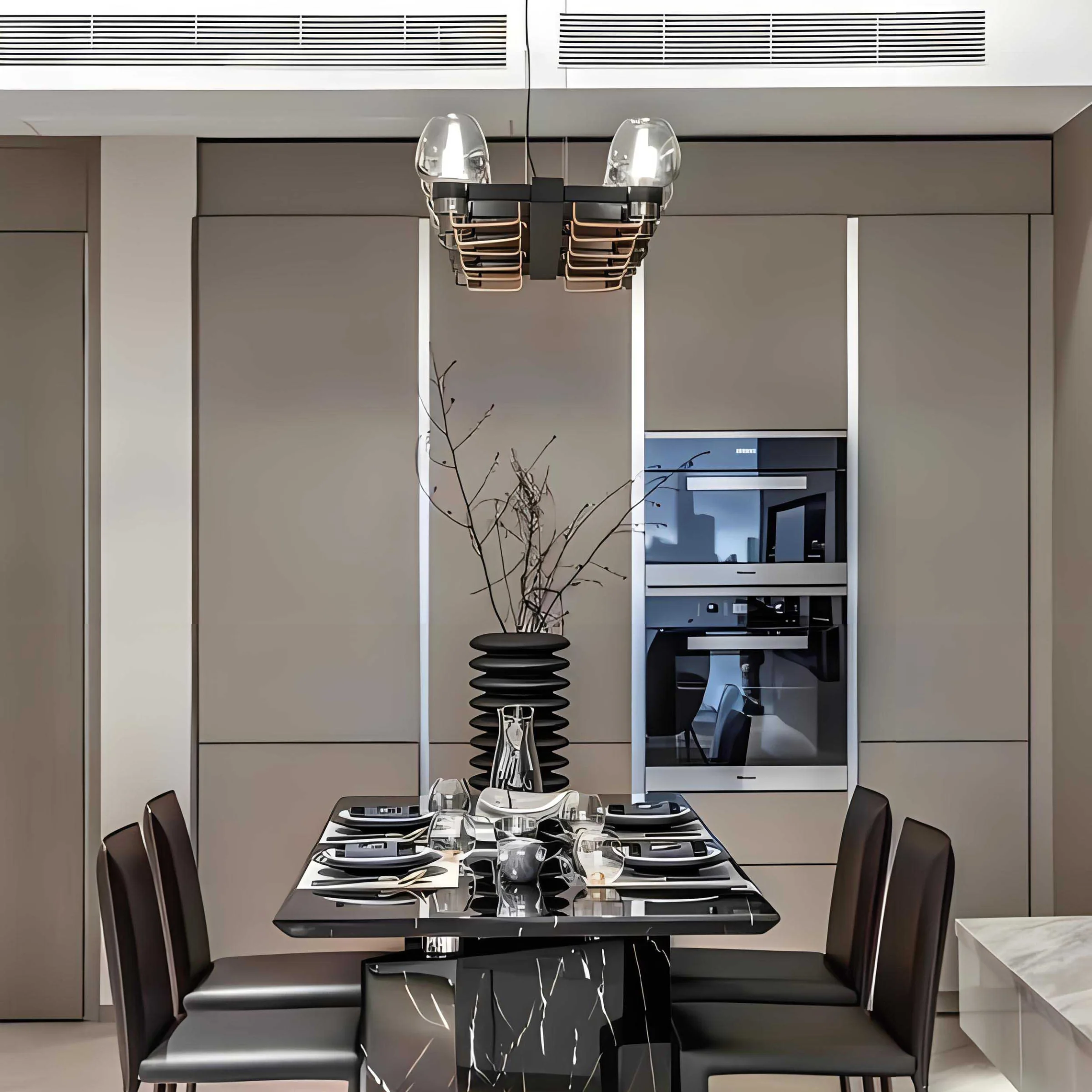 Sala da pranzo elegante con design moderno e mobili di stile di Nolte Living.