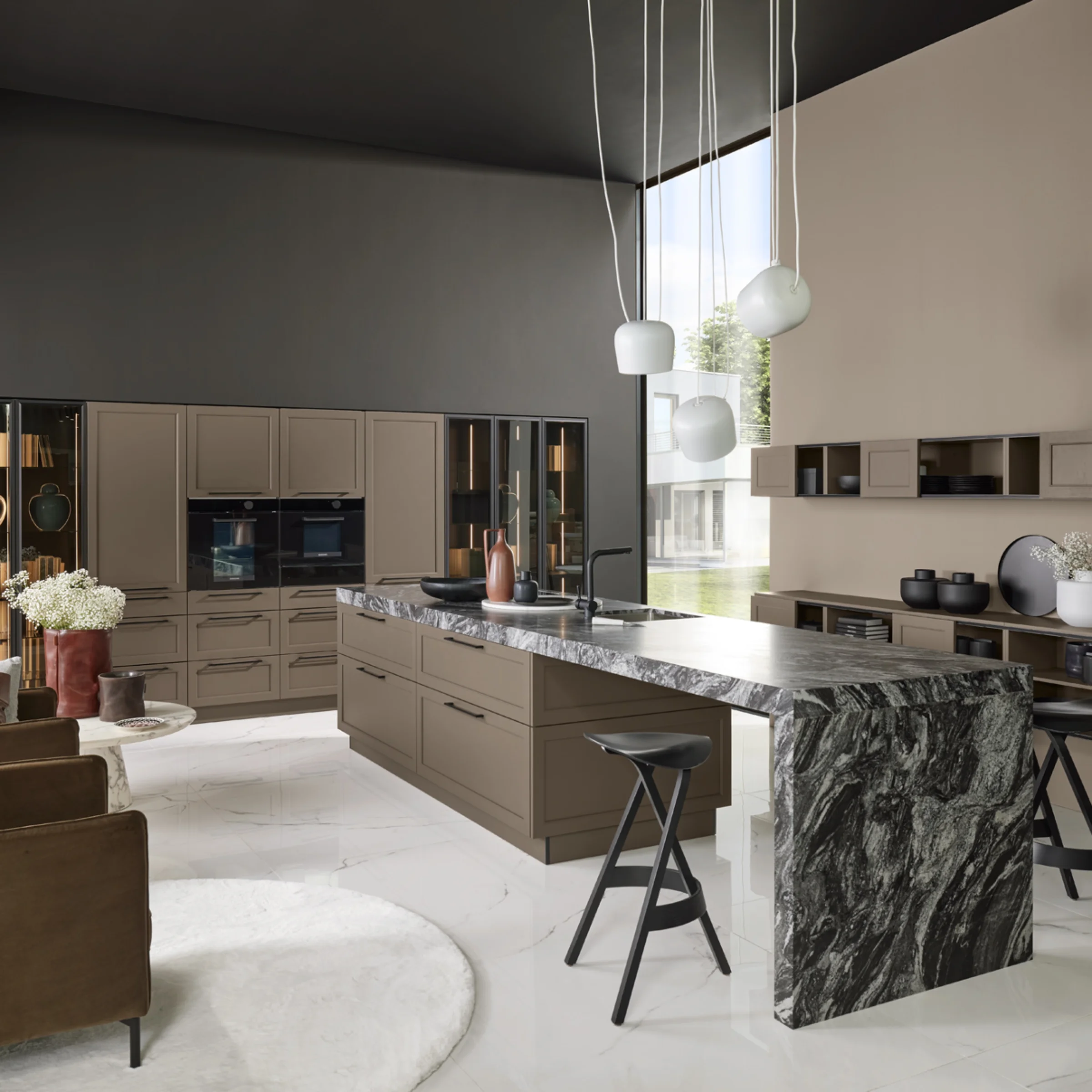 Cucina moderna con isola e dettagli in marmo, Nolte Kitchen.
