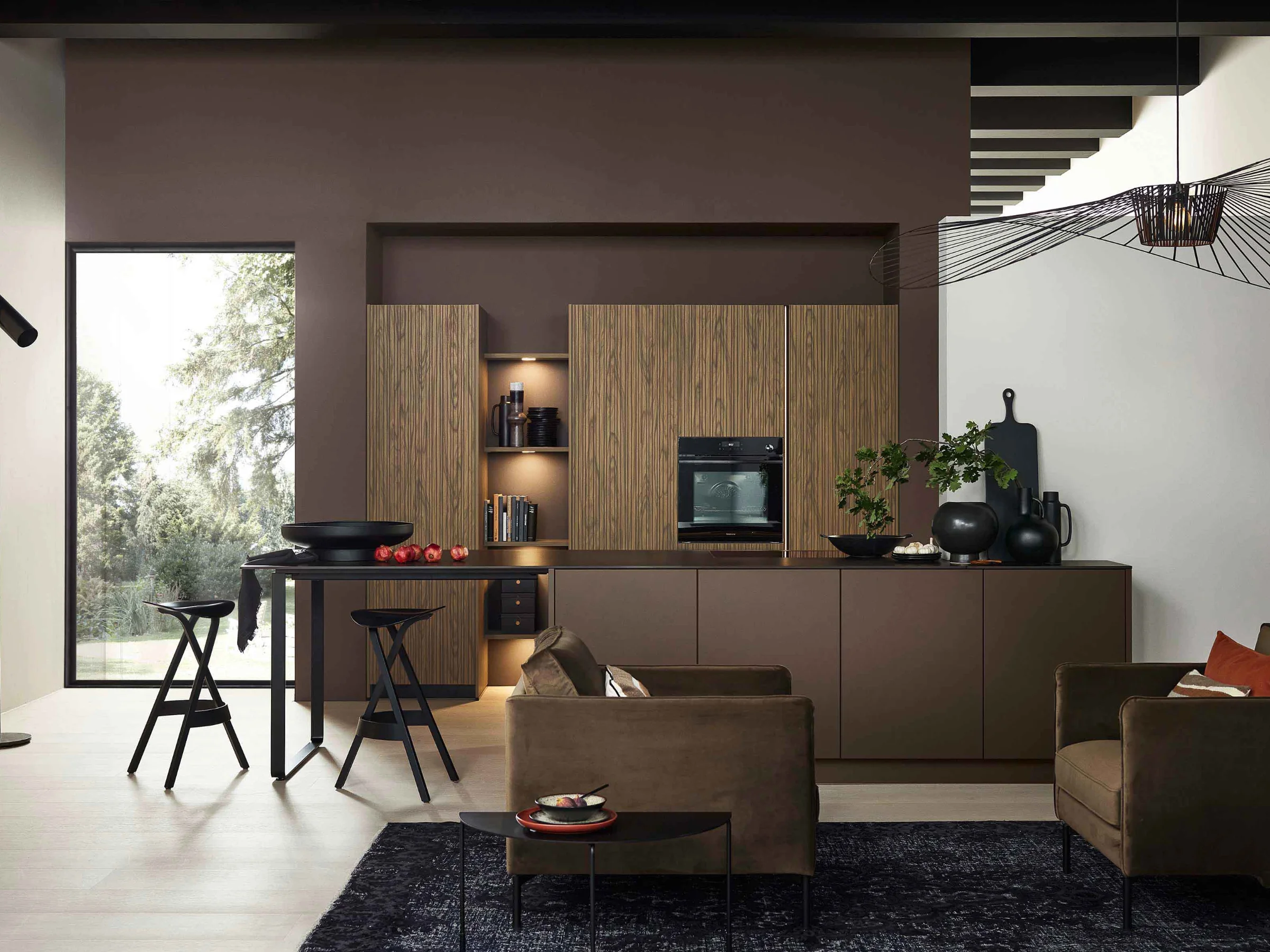 Cucina moderna con elementi in legno e mobili eleganti, Nolte Kitchen.